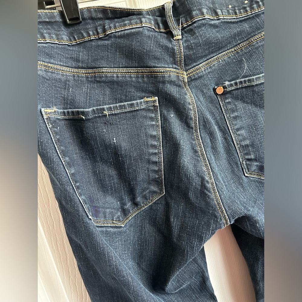 & jeans - Picture 5 of 8